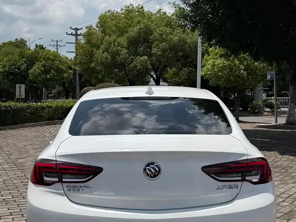 Buick Regal 2021