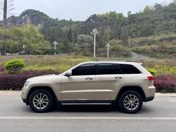 Jeep Grand Cherokee 2014