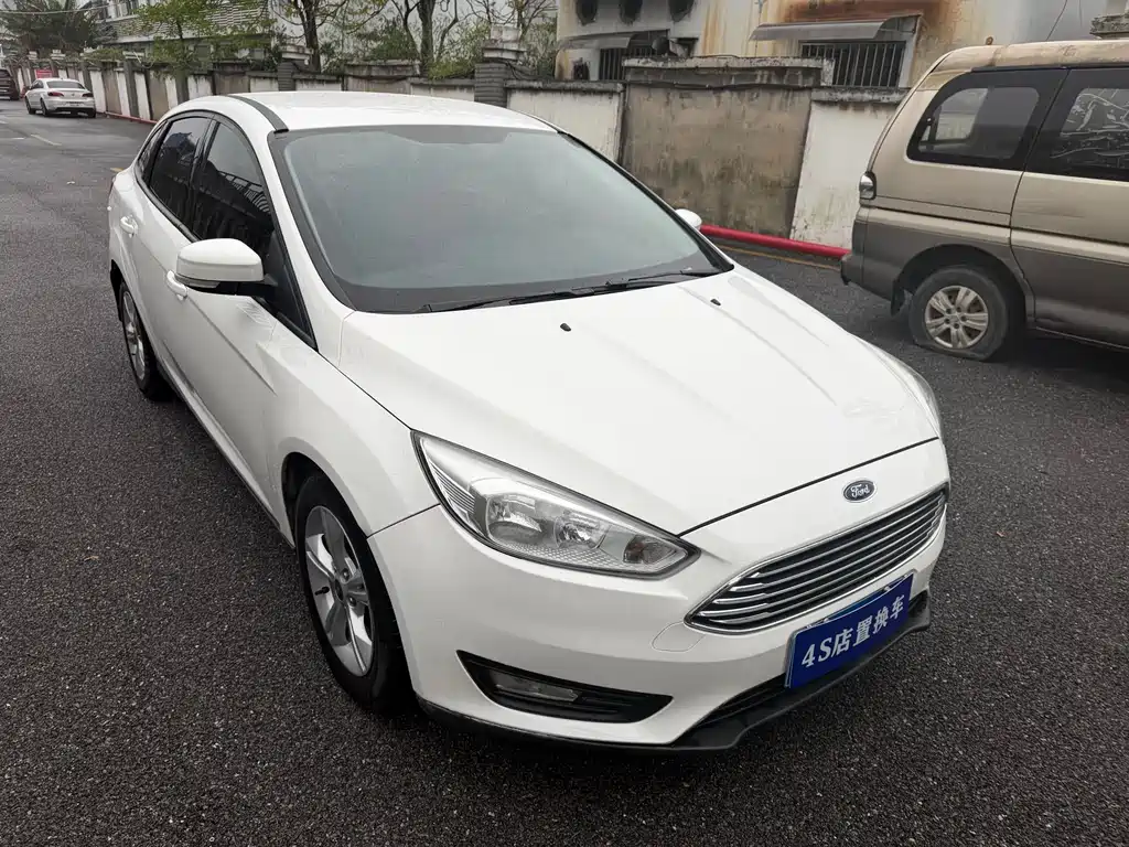 Ford Focus 2017 — фото 2