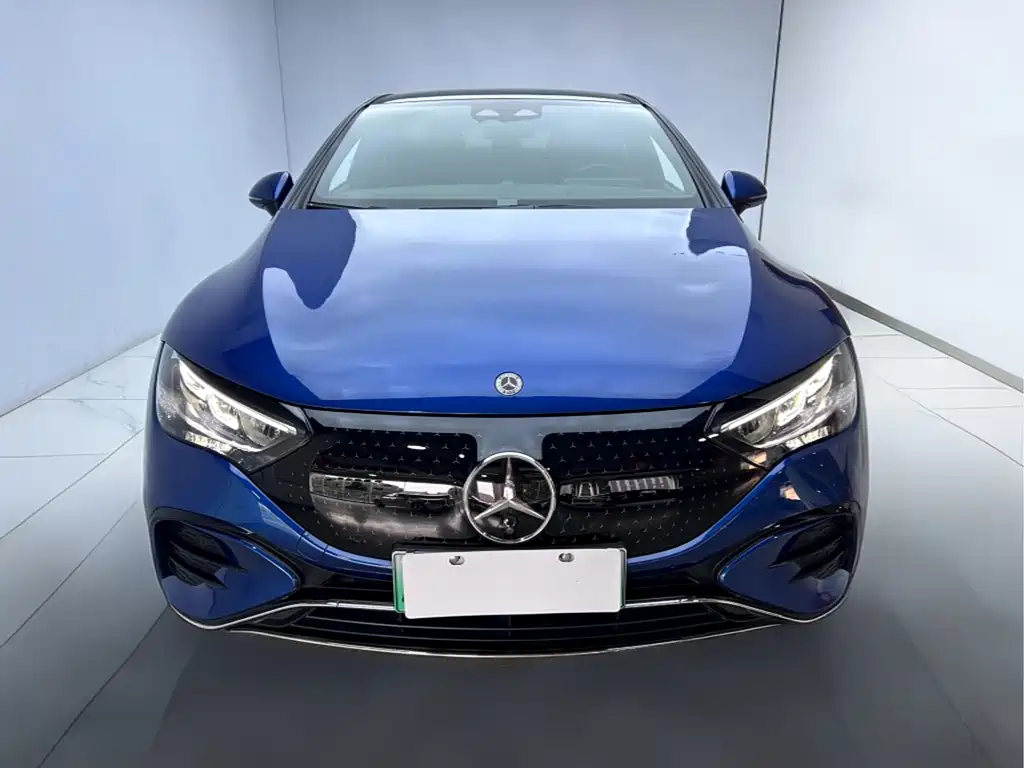 Mercedes-Benz EQE 2024
