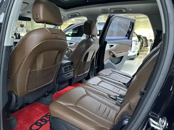Audi Q7 2016