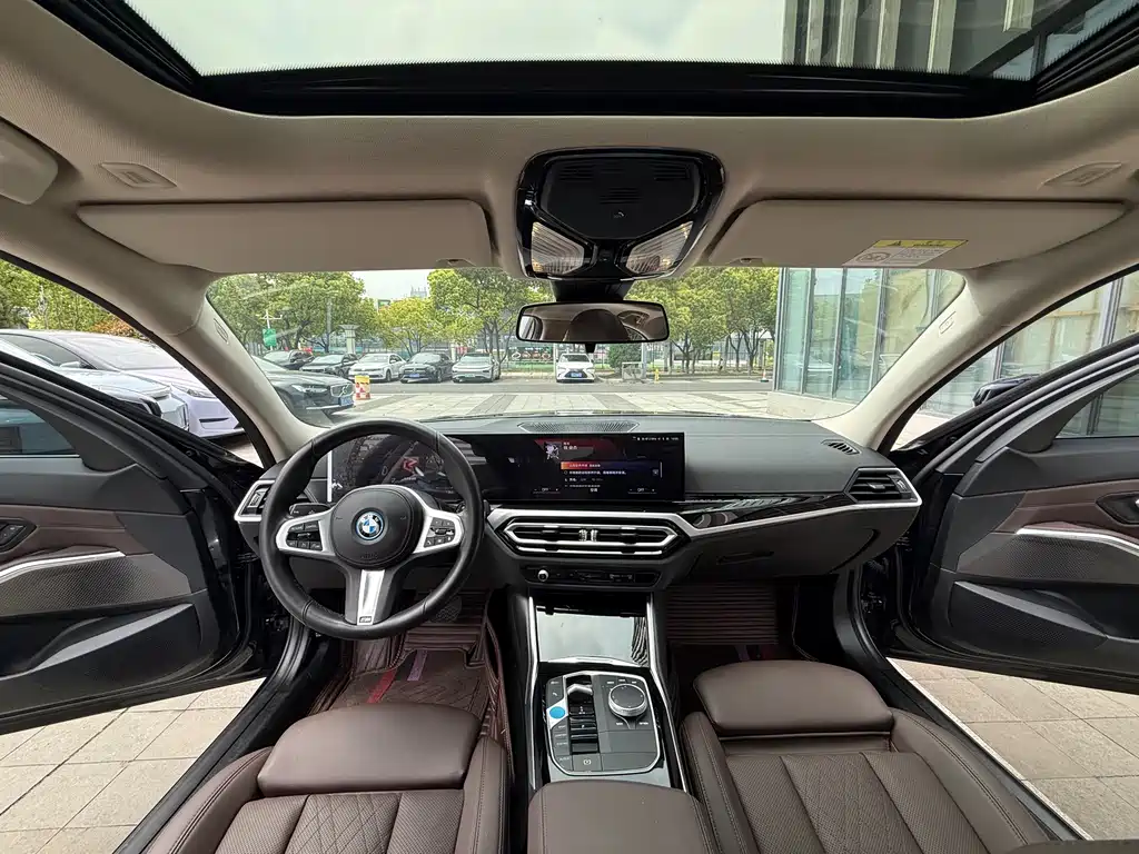 BMW i3 2023 — фото 13