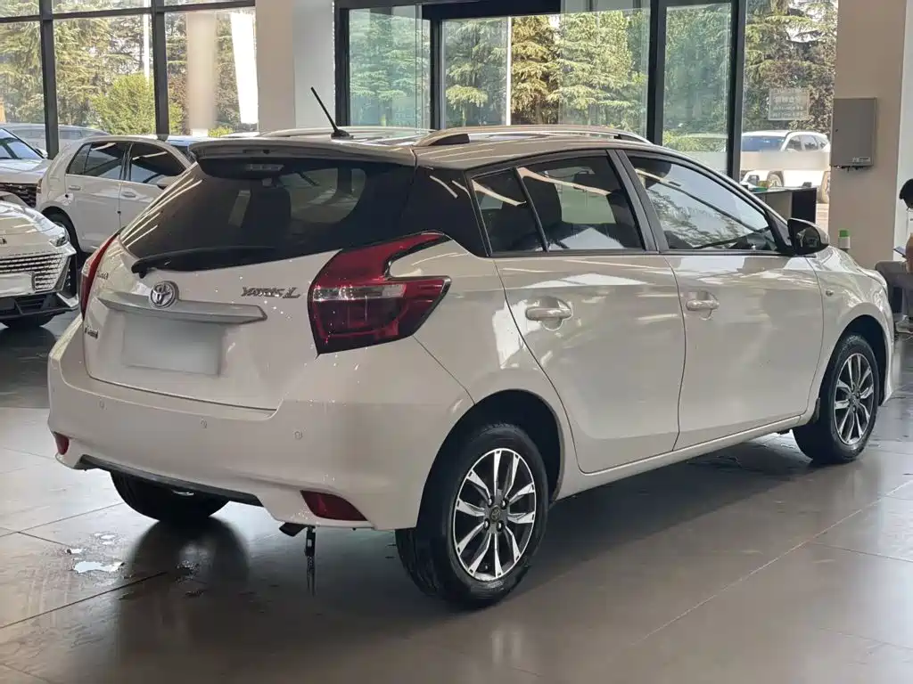 Toyota Yaris L 2020