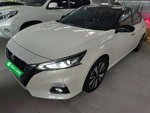 Nissan Teana 2022