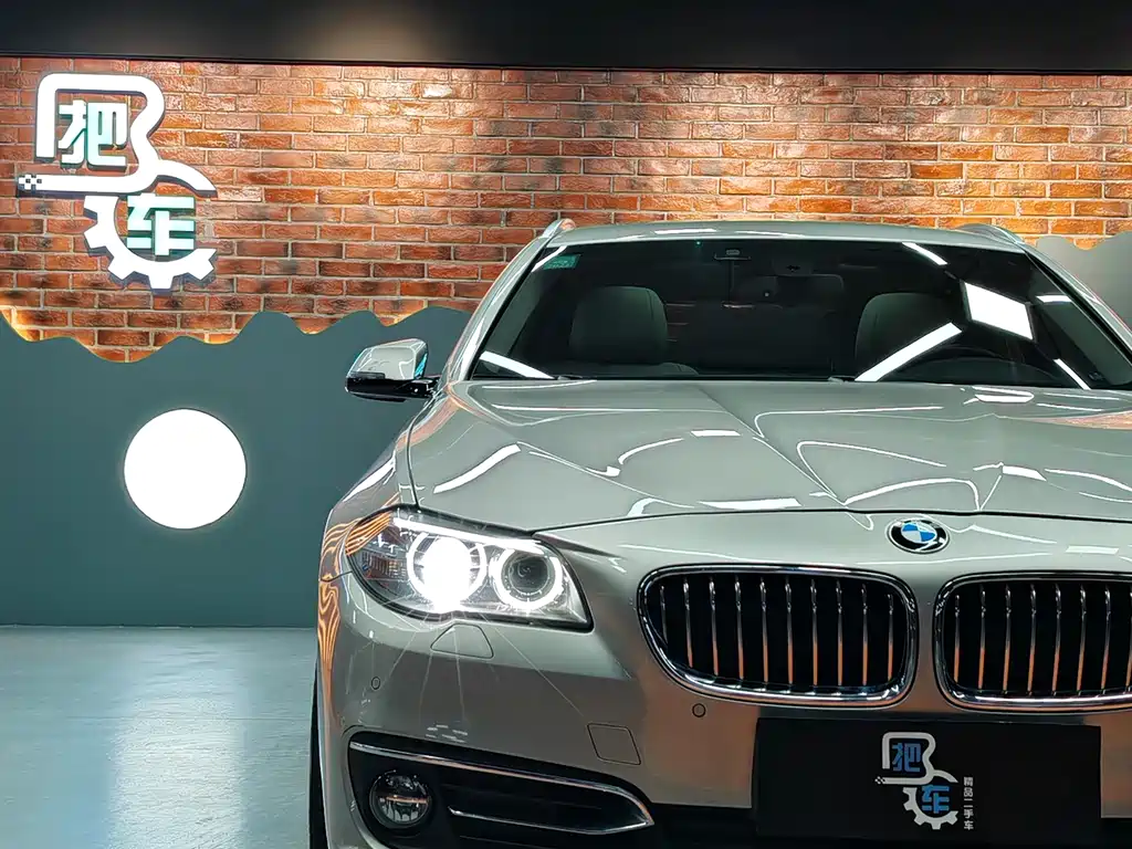 BMW 5 Series 2015 — фото 8