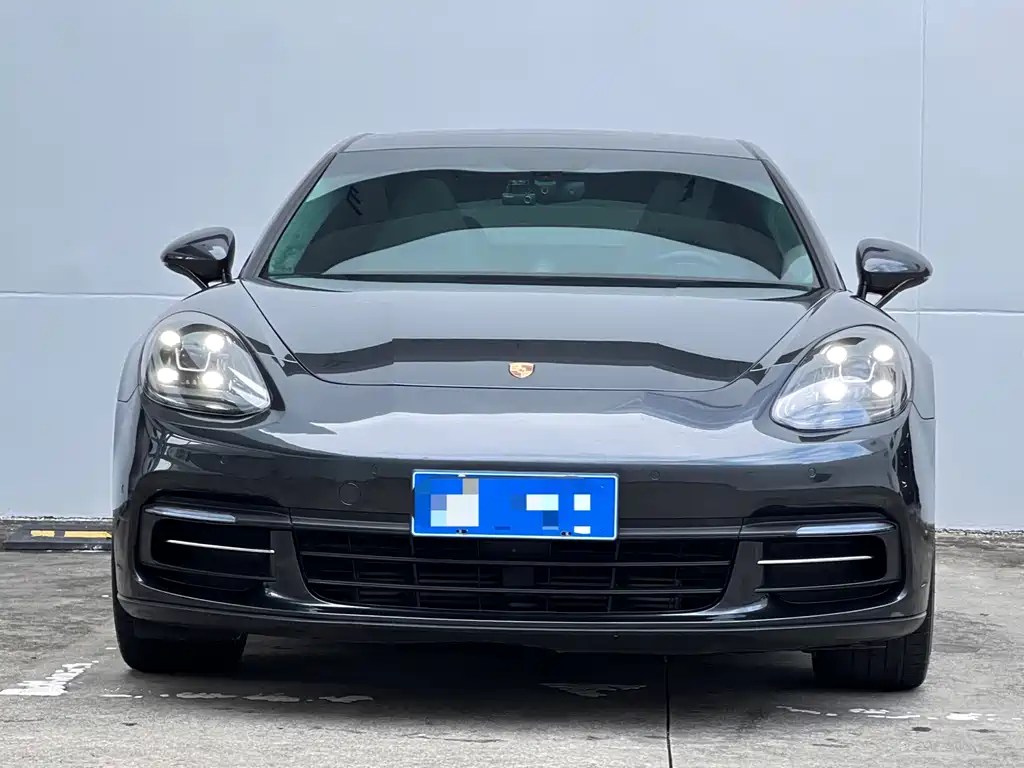 Porsche Panamera 2018 — фото 2