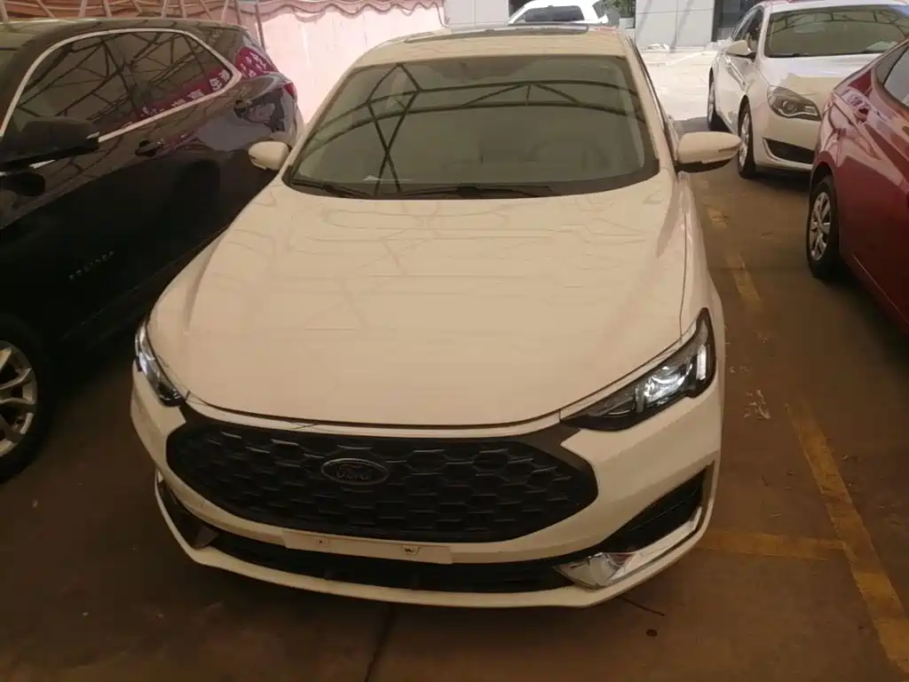 Ford Escort 2021