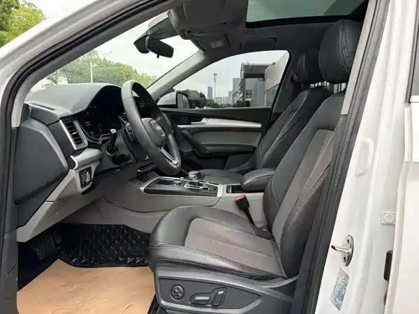 Audi Q5L 2019