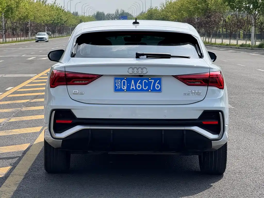 Audi Q3 Sportback 2022 — фото 5