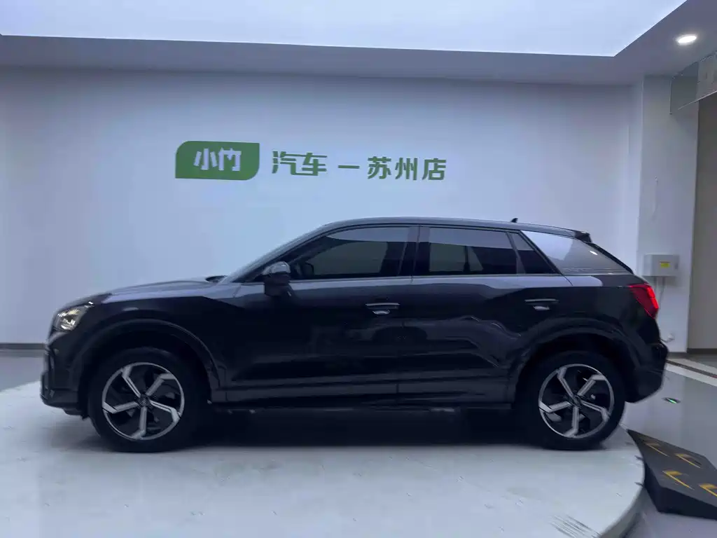 Audi Q2L E-Tron 2023