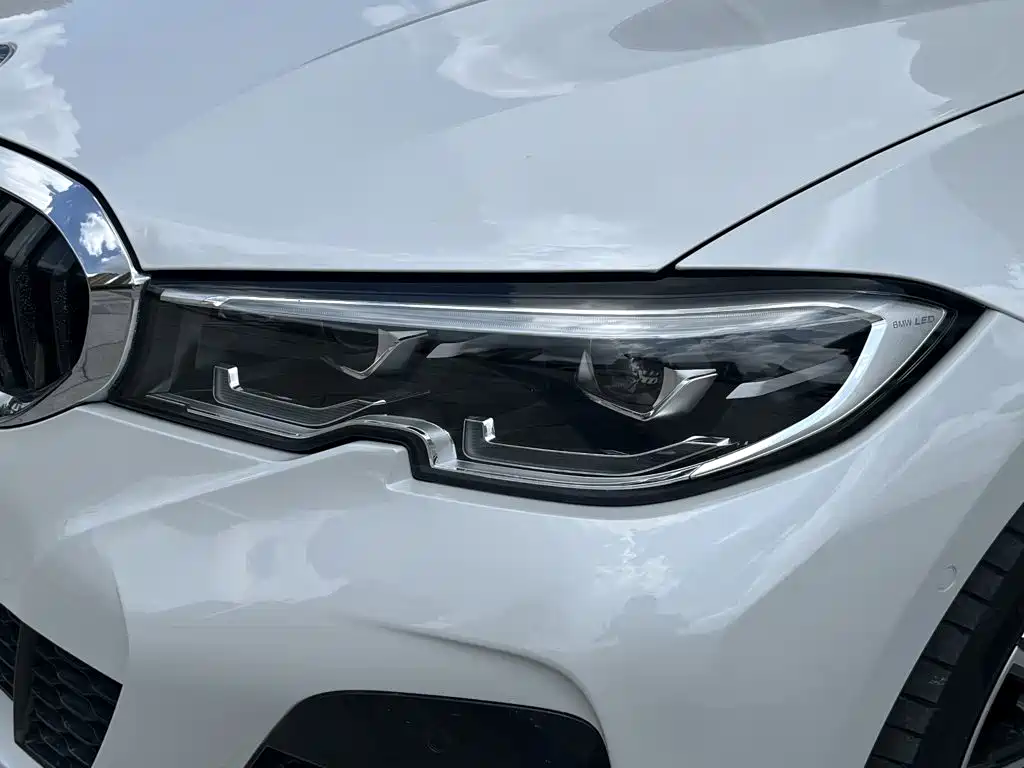 BMW 3 Series 2021 — фото 9