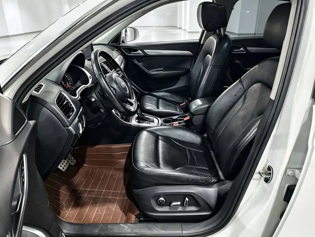 Audi Q3 2014