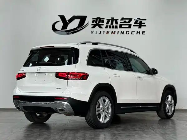 Mercedes-Benz GLB 2021