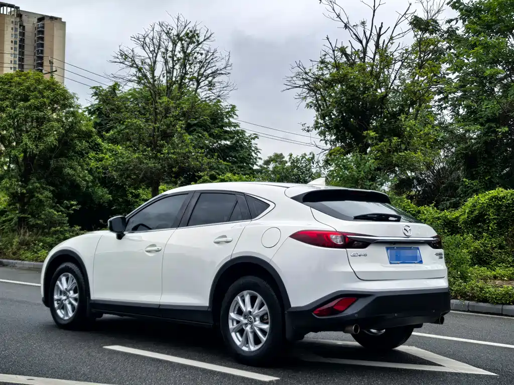 Mazda CX-4 2018 — фото 4
