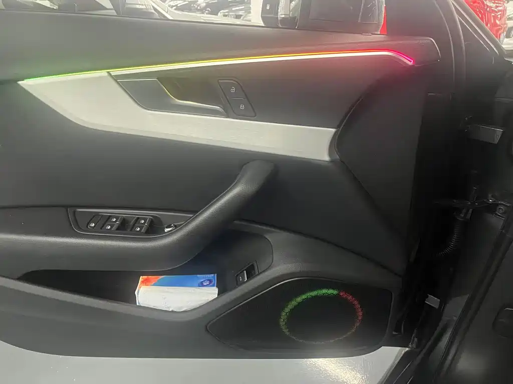 Audi A4L 2020
