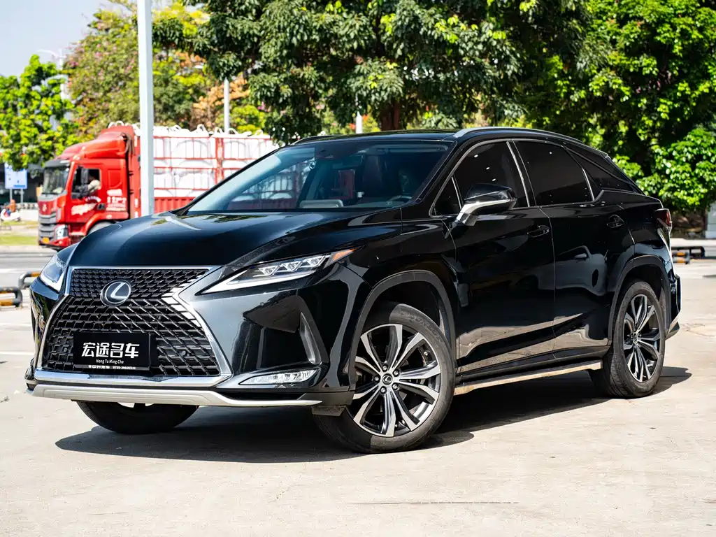 Lexus RX 2020 — фото 1
