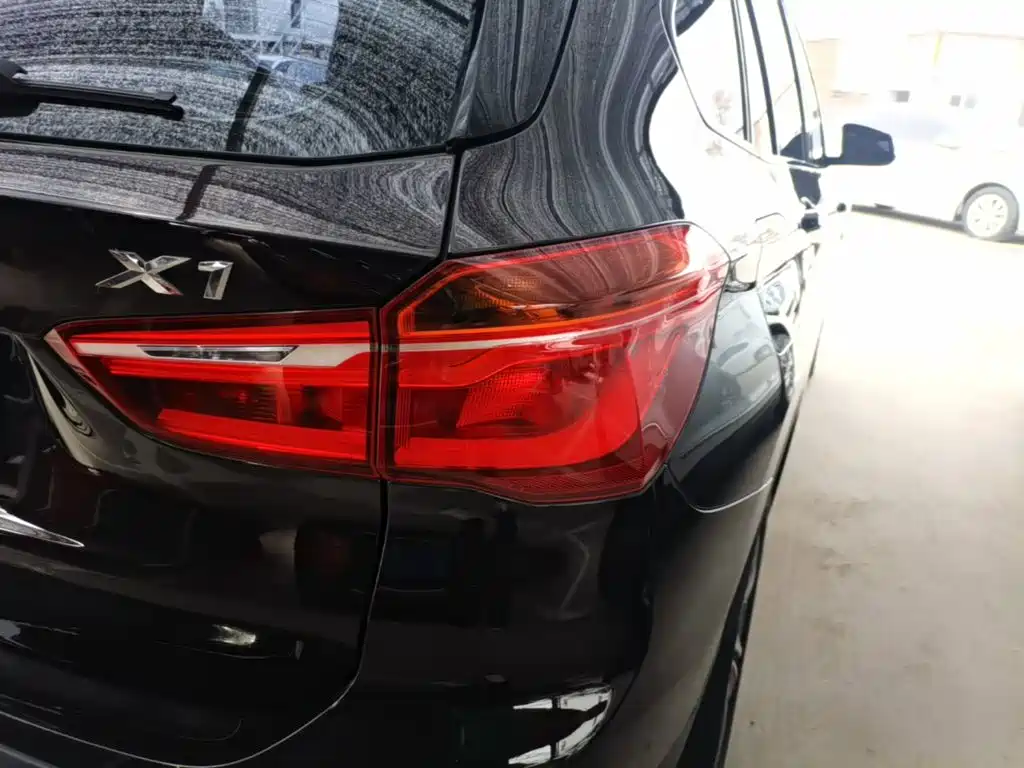 BMW X1 2018 — фото 24