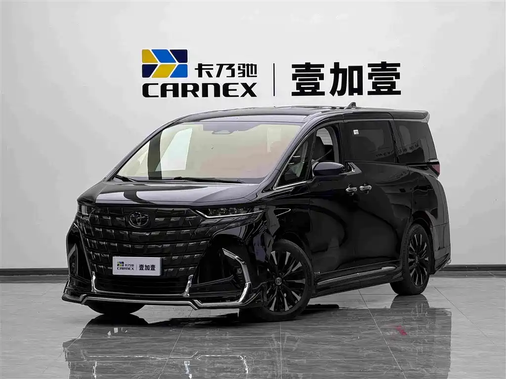 Toyota Alphard 2024 — фото 1