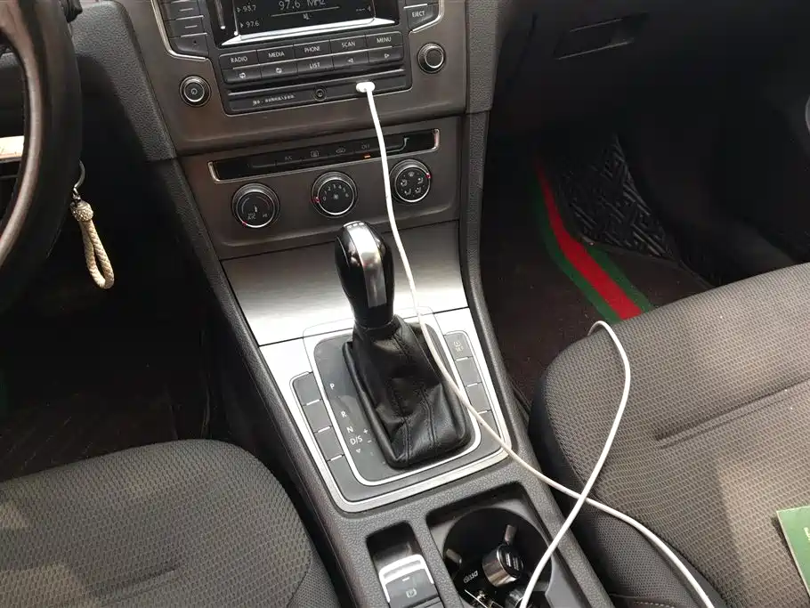 Volkswagen Golf 2015 — фото 16
