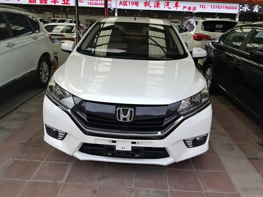 Honda Greiz 2017
