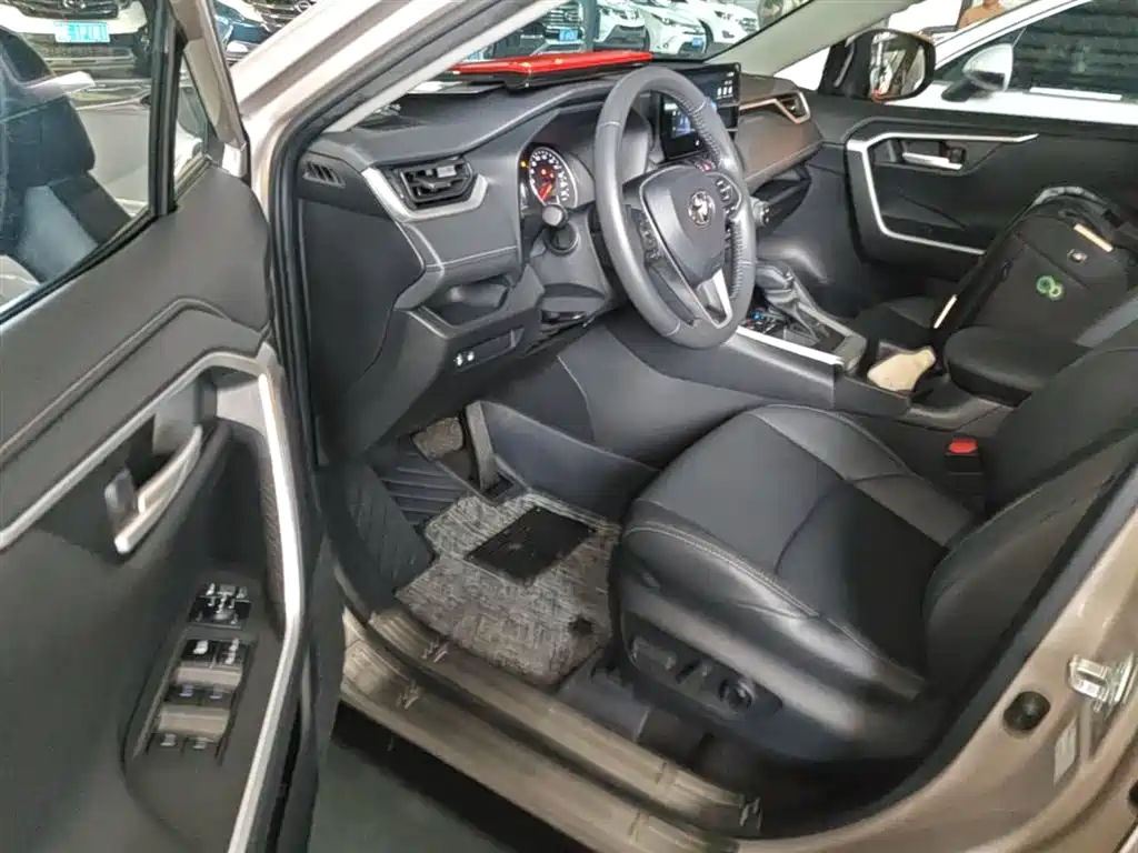 Toyota Wildlander 2023 — фото 16