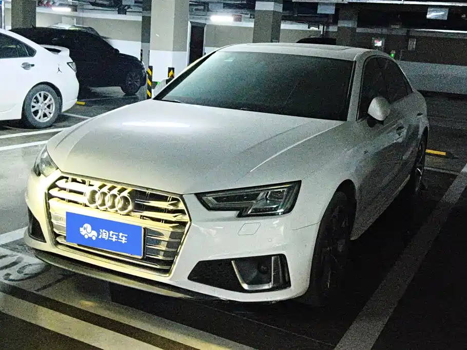 Audi A4L 2019