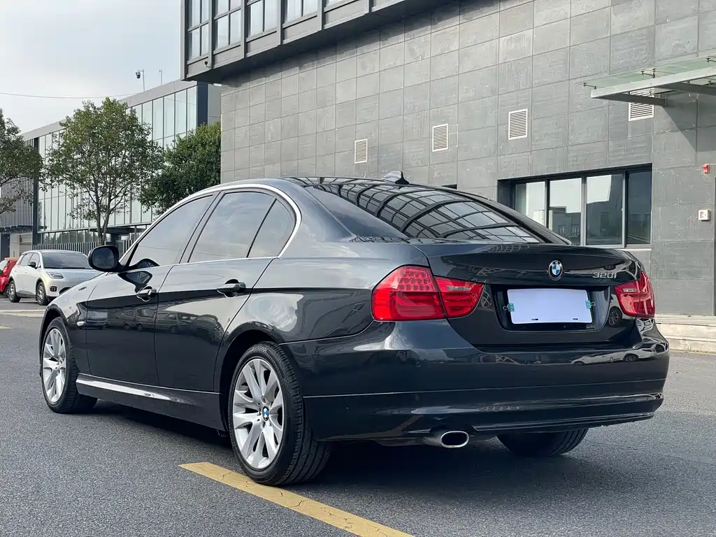 BMW 3 Series 2012 — фото 13