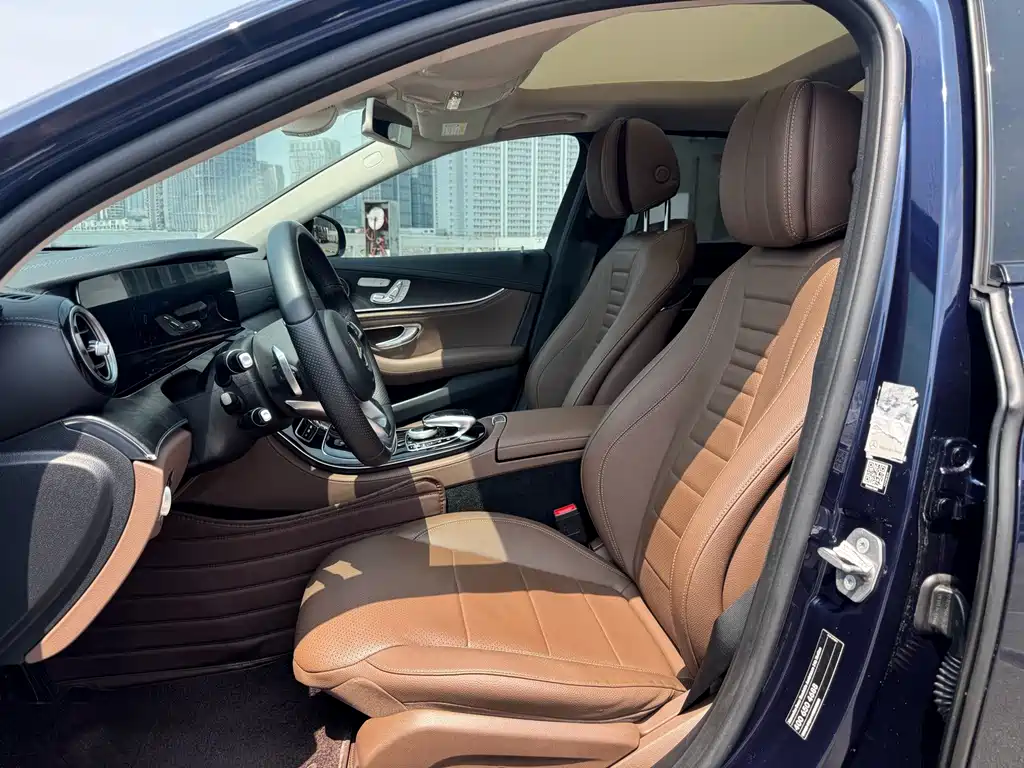 Mercedes-Benz E-Class 2017 — фото 11