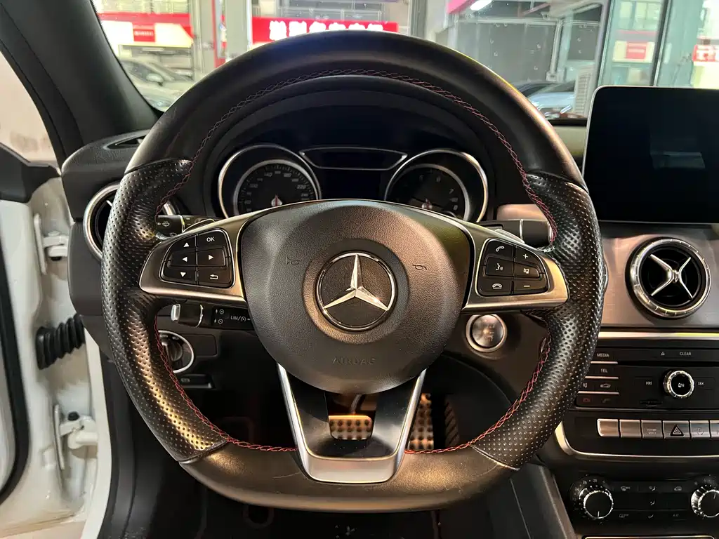 Mercedes-Benz CLA 2018 — фото 7