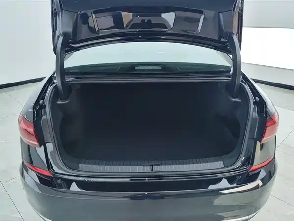 Volkswagen Passat 2025