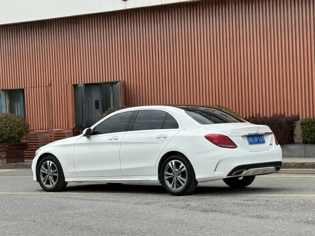 Mercedes-Benz C-Class 2018 — фото 6