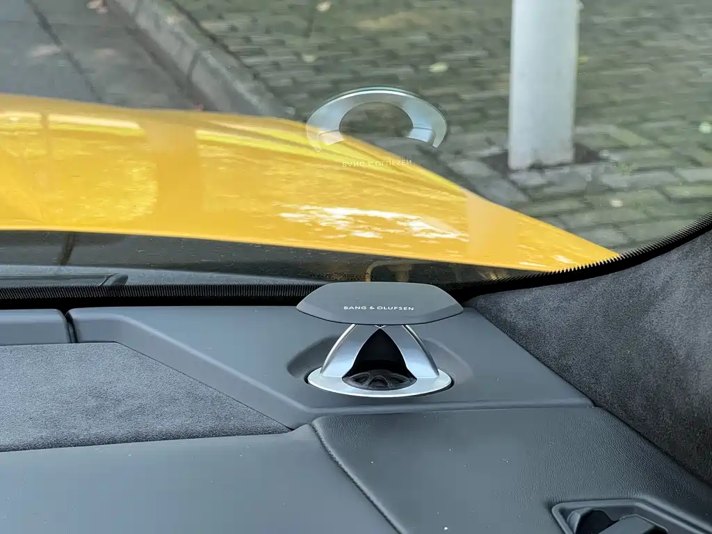 Lamborghini Urus 2019 — фото 11