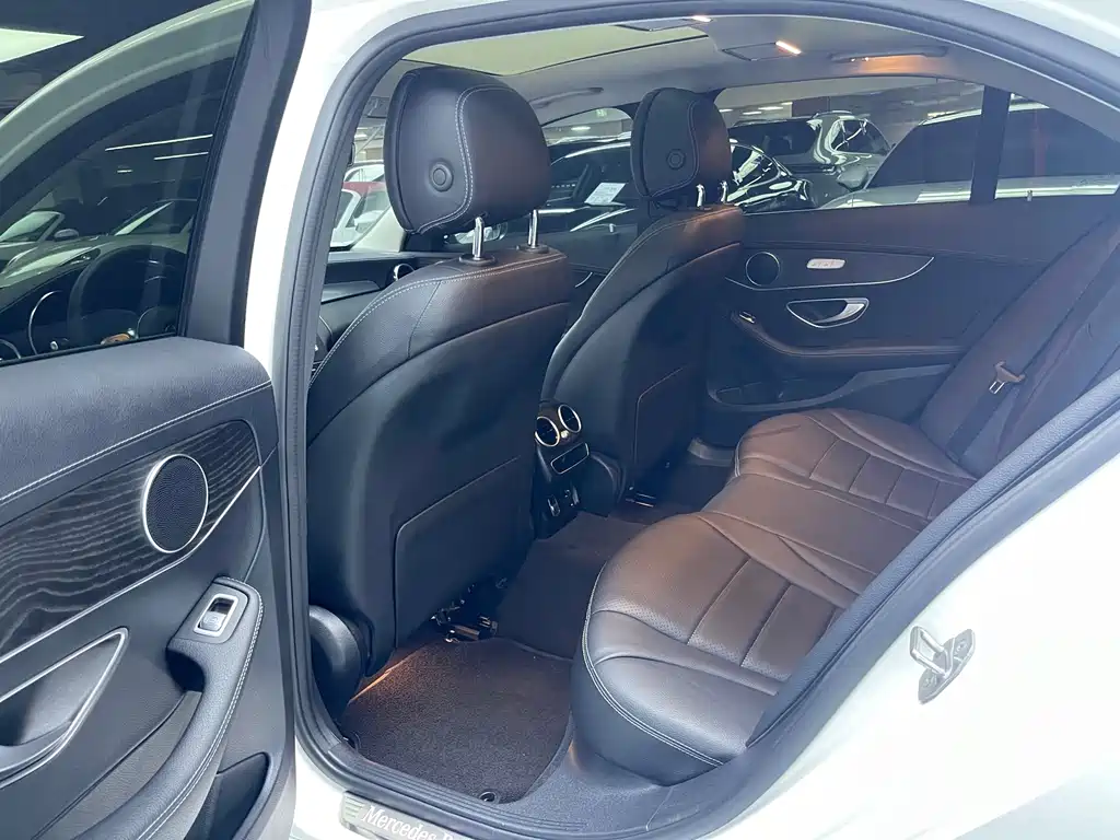 Mercedes-Benz C-Class 2021 — фото 12