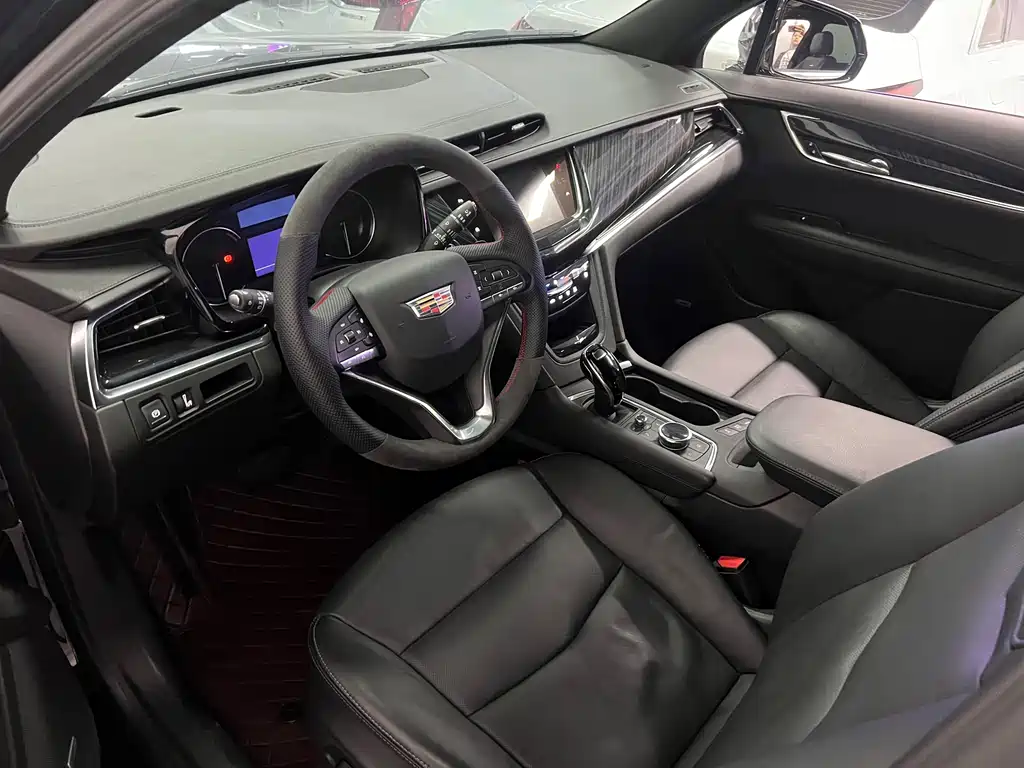 Cadillac XT6 2021 — фото 16
