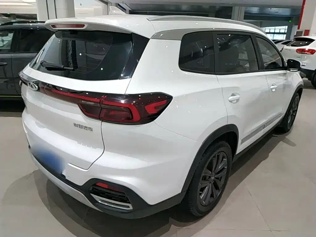 Chery Tiggo 8 2021 — фото 7