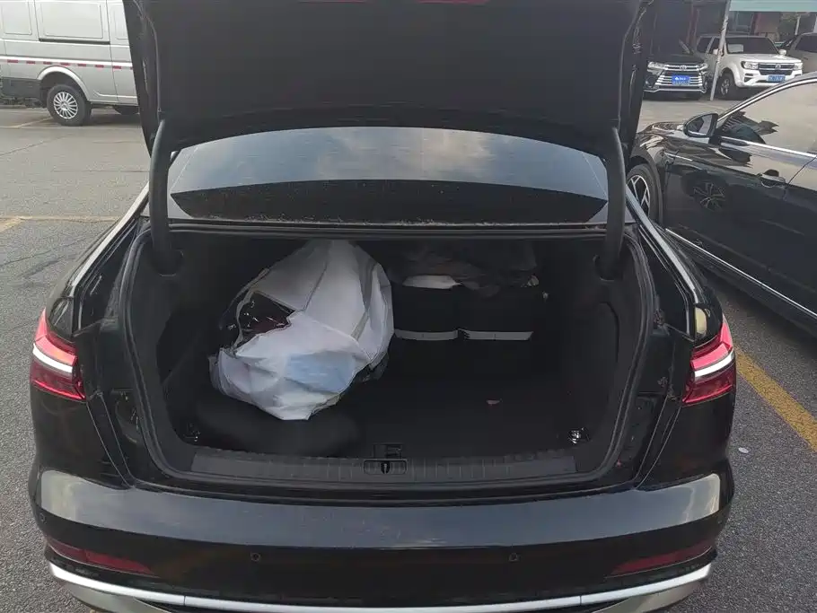 Audi A6L 2023