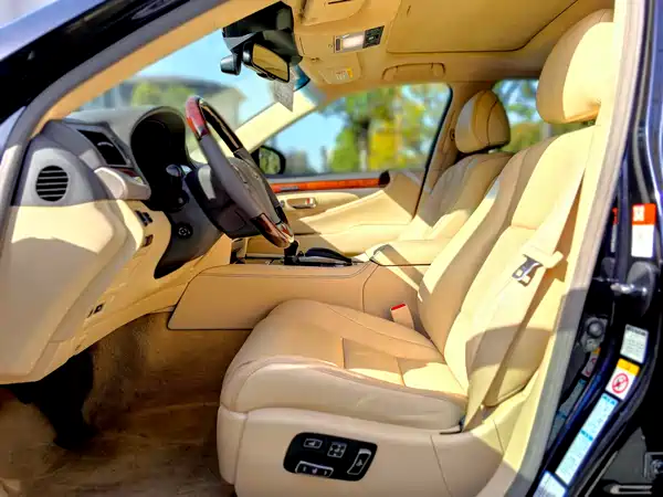 Lexus LS 2016