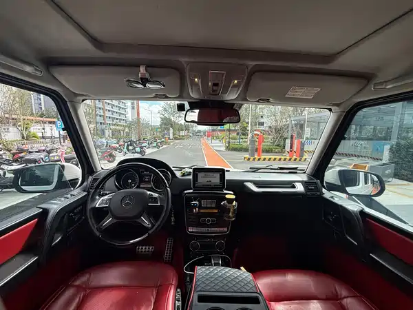 Mercedes-Benz G-Class 2015