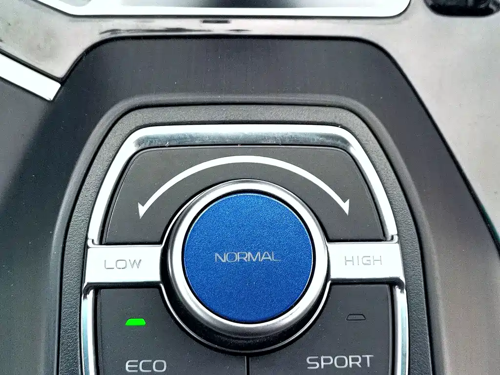 Geely Emgrand New Energy 2019 — фото 11