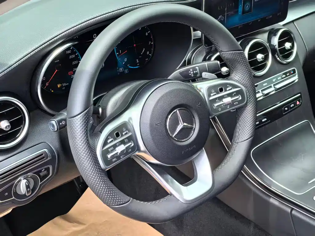Mercedes-Benz C-Class 2020 — фото 18