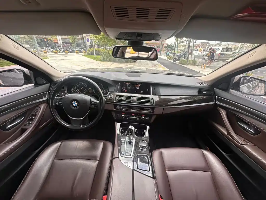 BMW 5 Series 2016 — фото 6