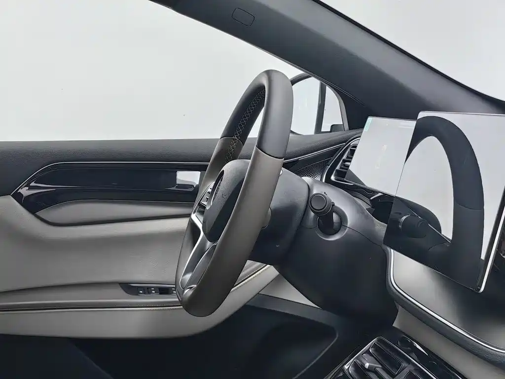 BYD Qin PLUS 2024 — фото 22