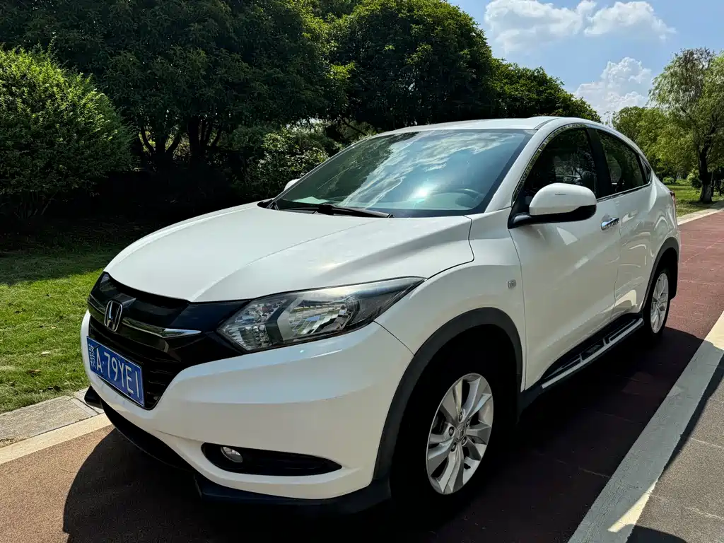 Honda Vezel 2016