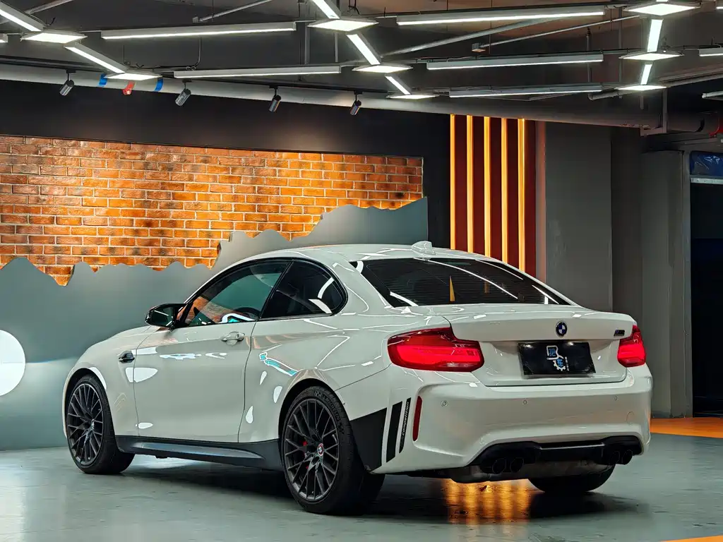 BMW M2 2020 — фото 10