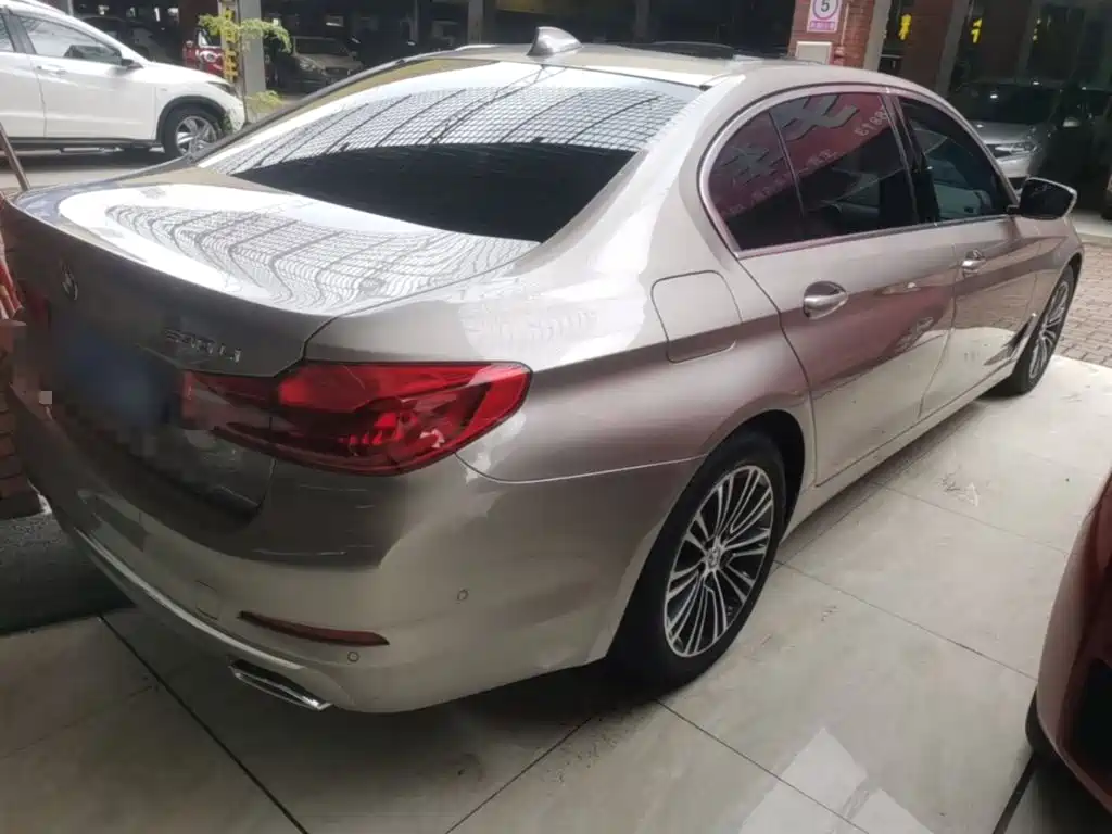 BMW 5 Series 2019