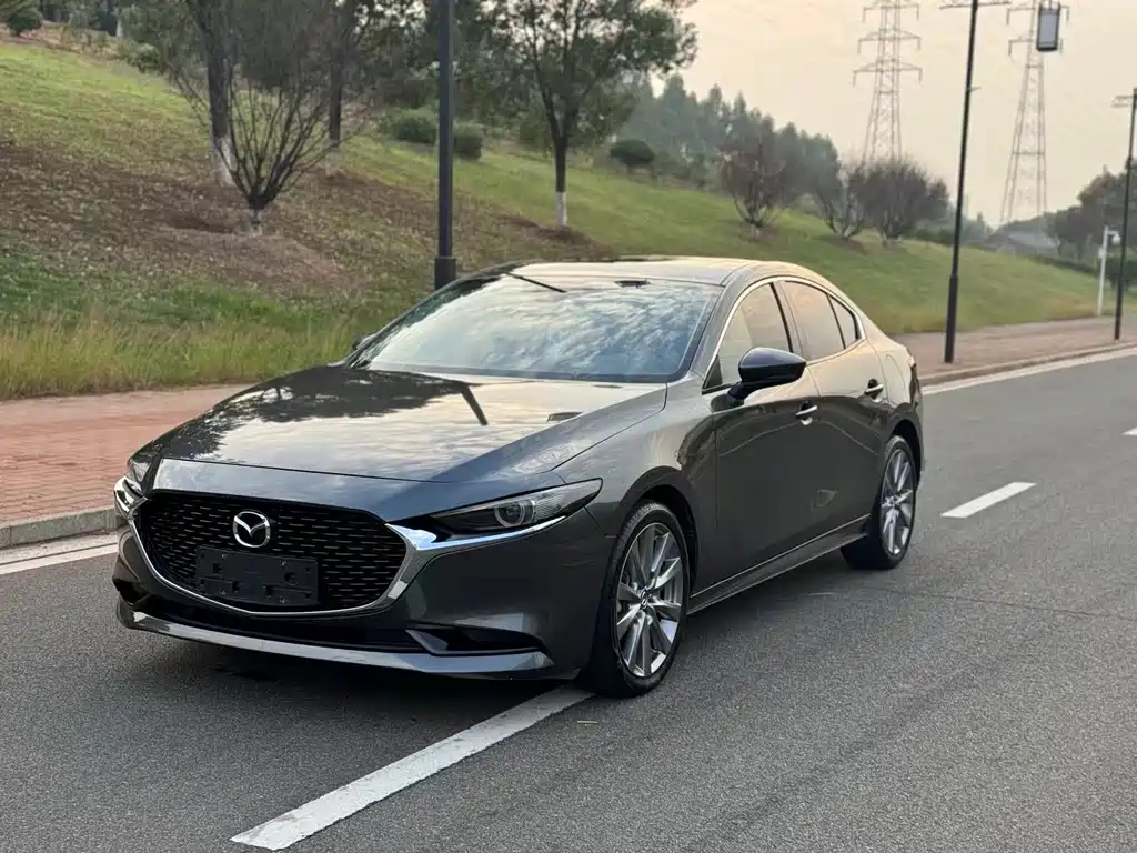 Mazda 3 Axela 2021