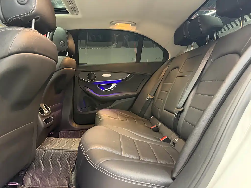 Mercedes-Benz C-Class 2020 — фото 16