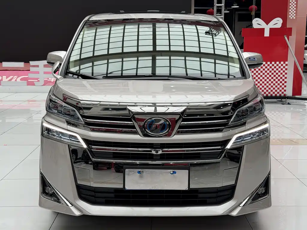 Toyota Vellfire 2019 — фото 2