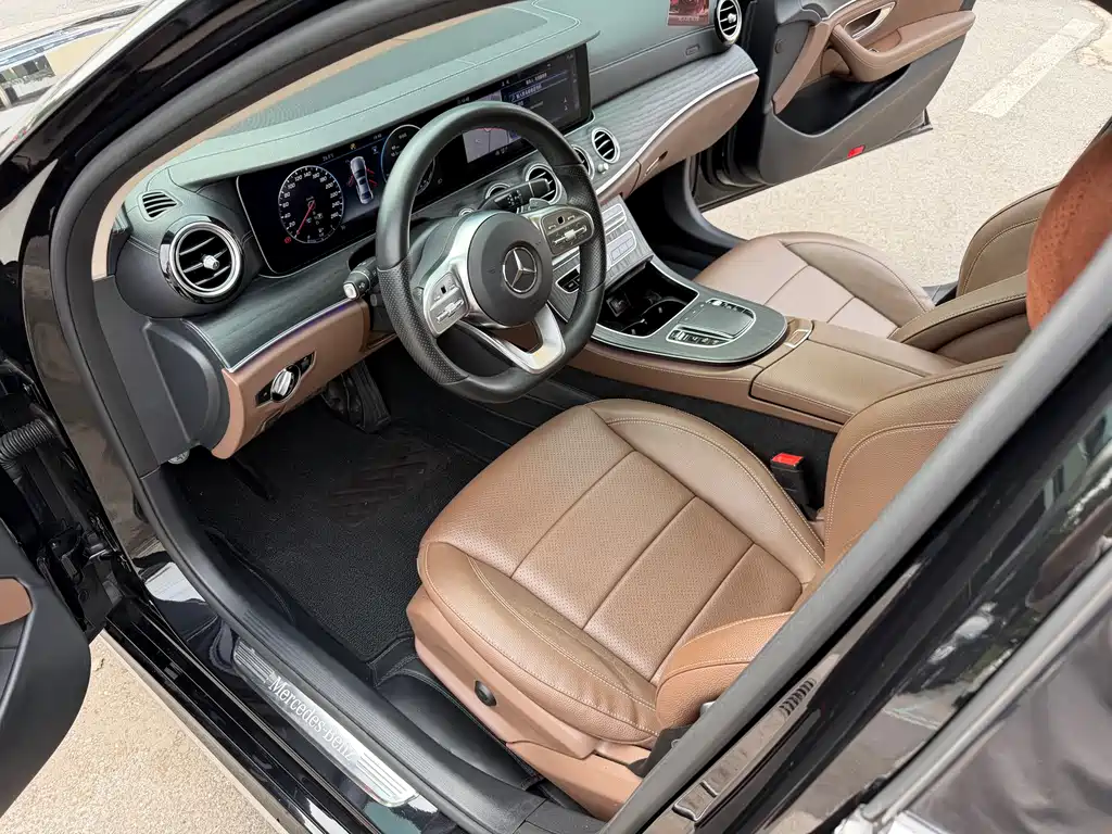 Mercedes-Benz E-Class 2020 — фото 24