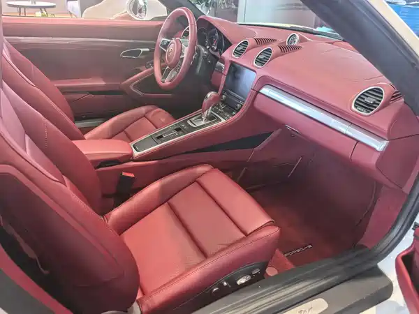 Porsche 718 2024